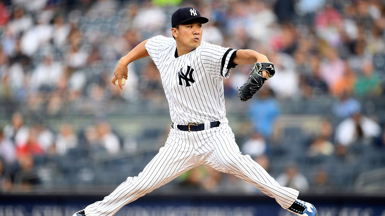 MLB-Yankees-Tanaka-throws-against-Rays