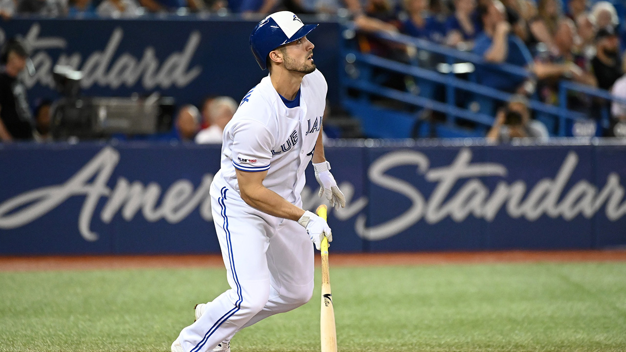 MLB-Blue-Jays-Grichuk-watches-home-run