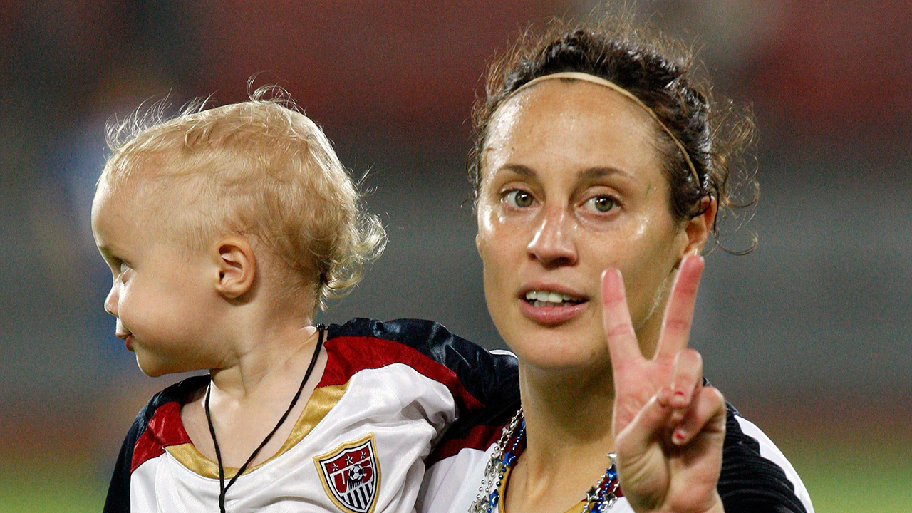 Soccer-U.S.-Markgraf-celebrates