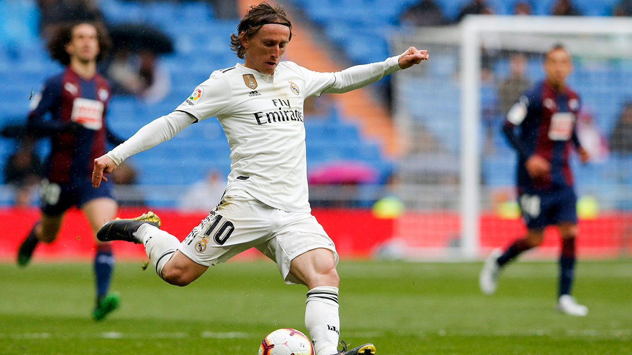 Real Madrid issue Spurs with Luka Modric ultimatum