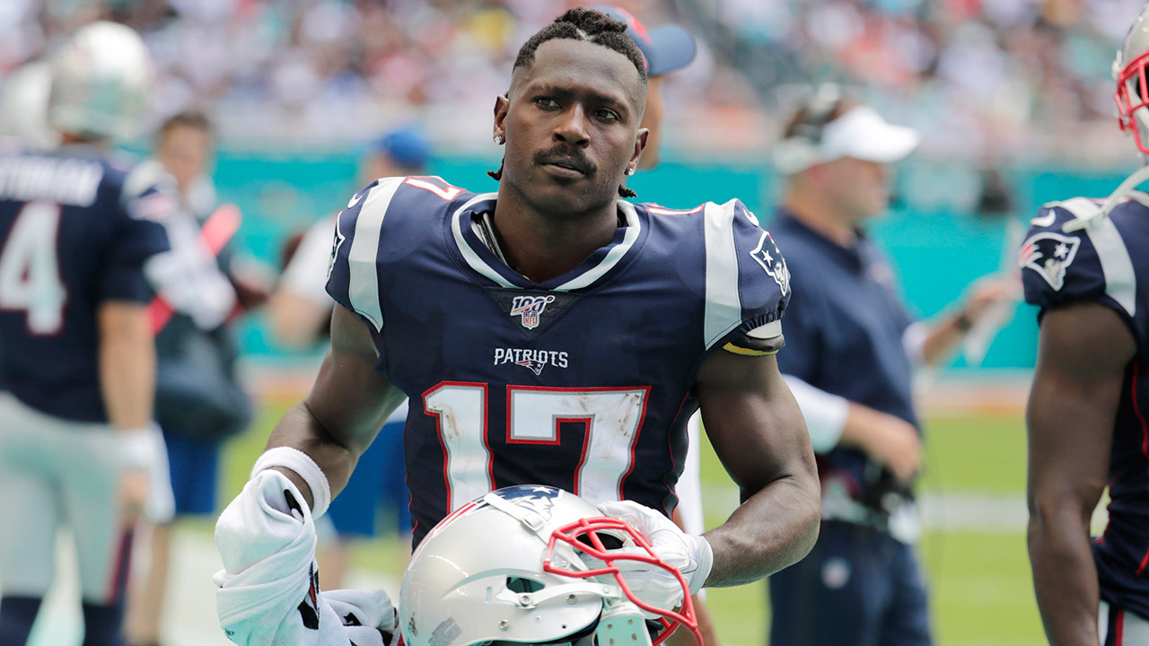 antonio-brown-as-member-of-patriots