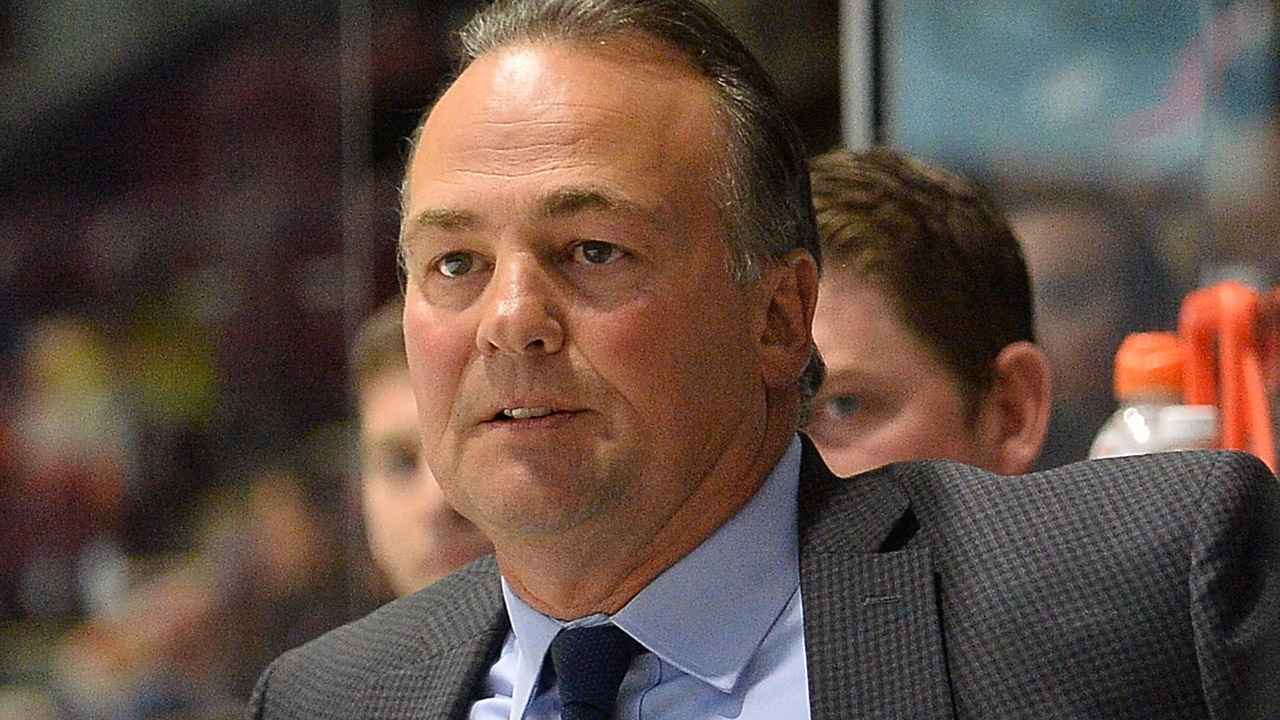 dale-hawerchuk-on-barrie-colts-bench
