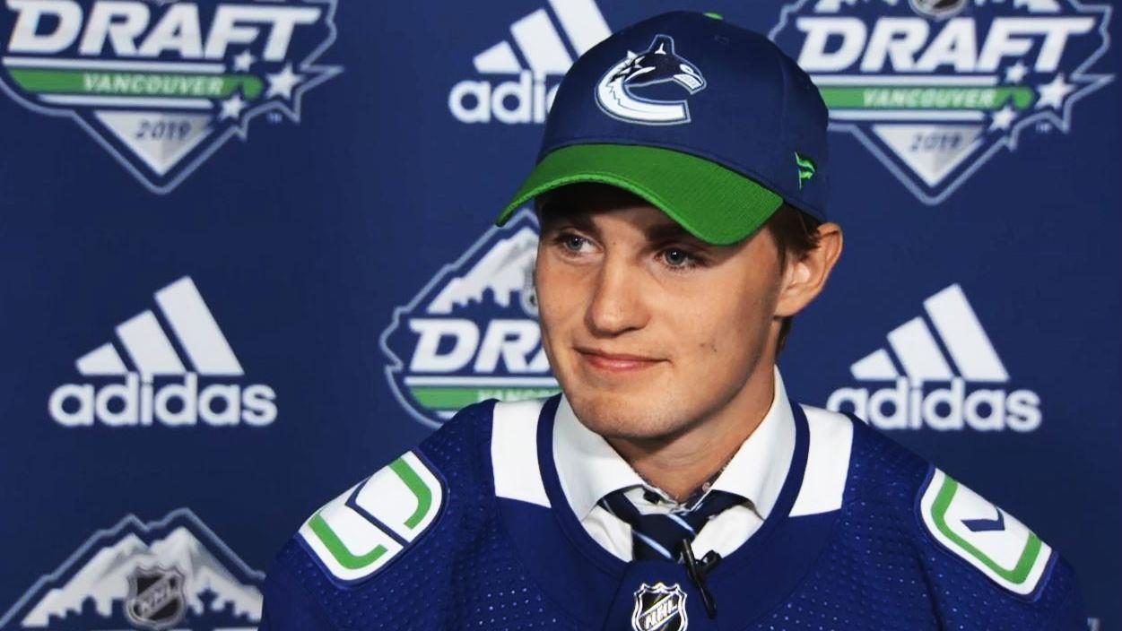 Canucks signing Nils Åman would rather play in Sweden than AHL