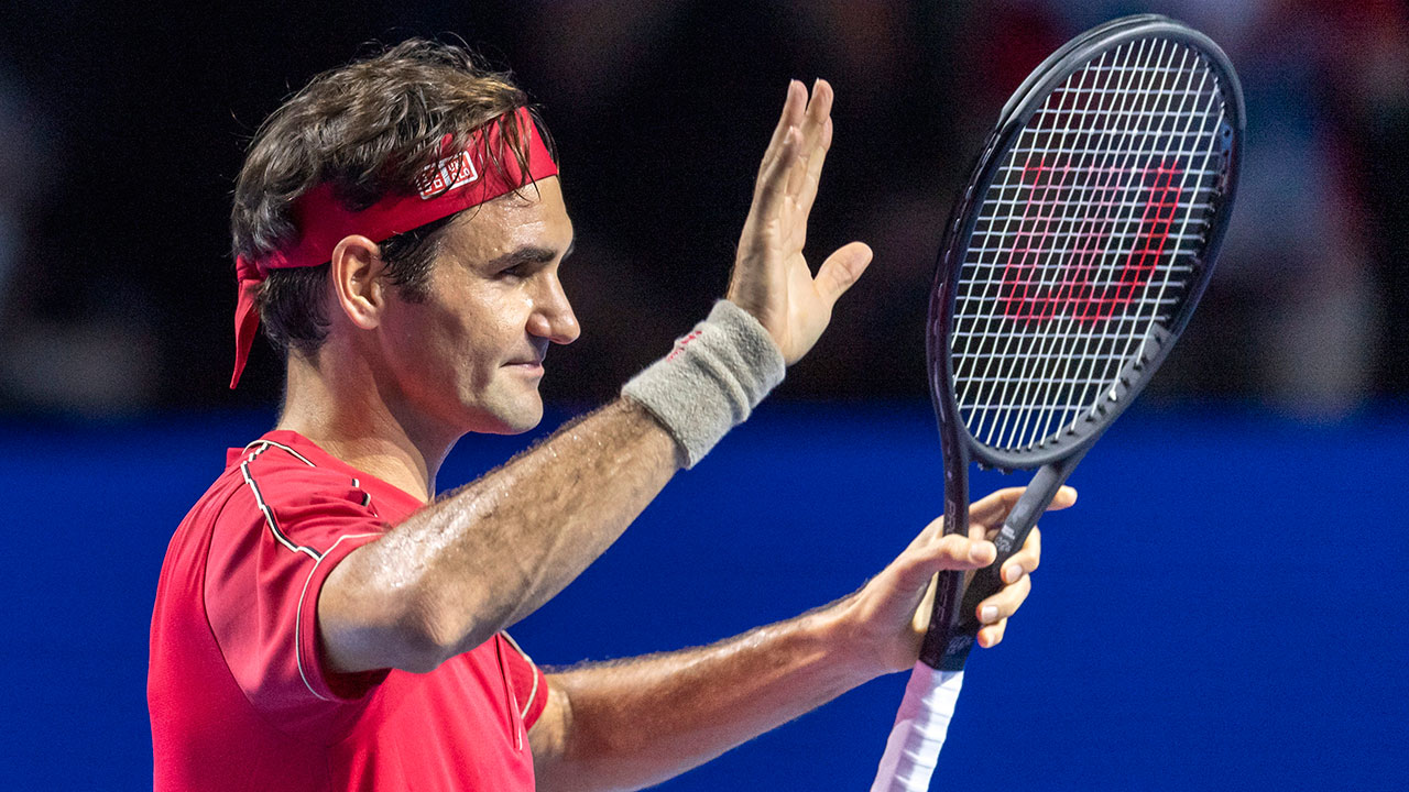 Roger Federer wins easily in 1,500th ATP singles match