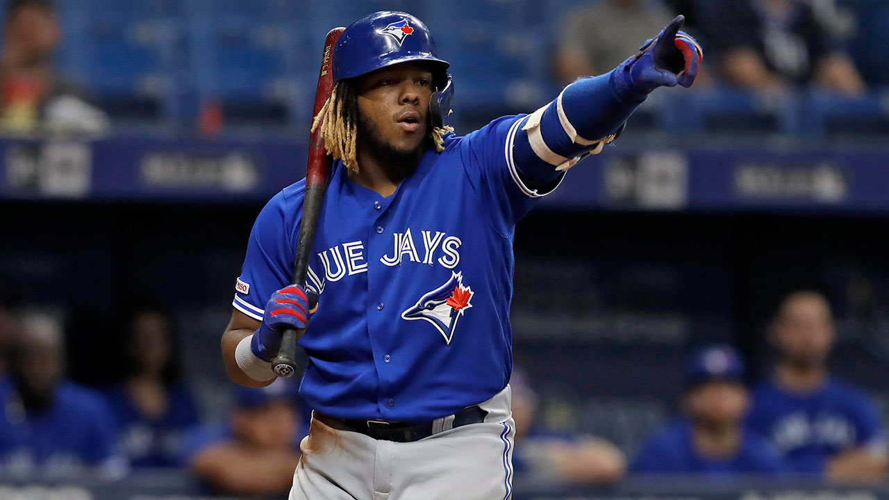 Blue Jays hint at 'new threads' ahead of weekend announcement
