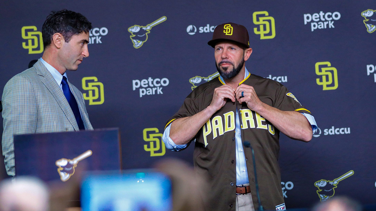 San Diego Padres unveil new uniforms with brown-and-gold color