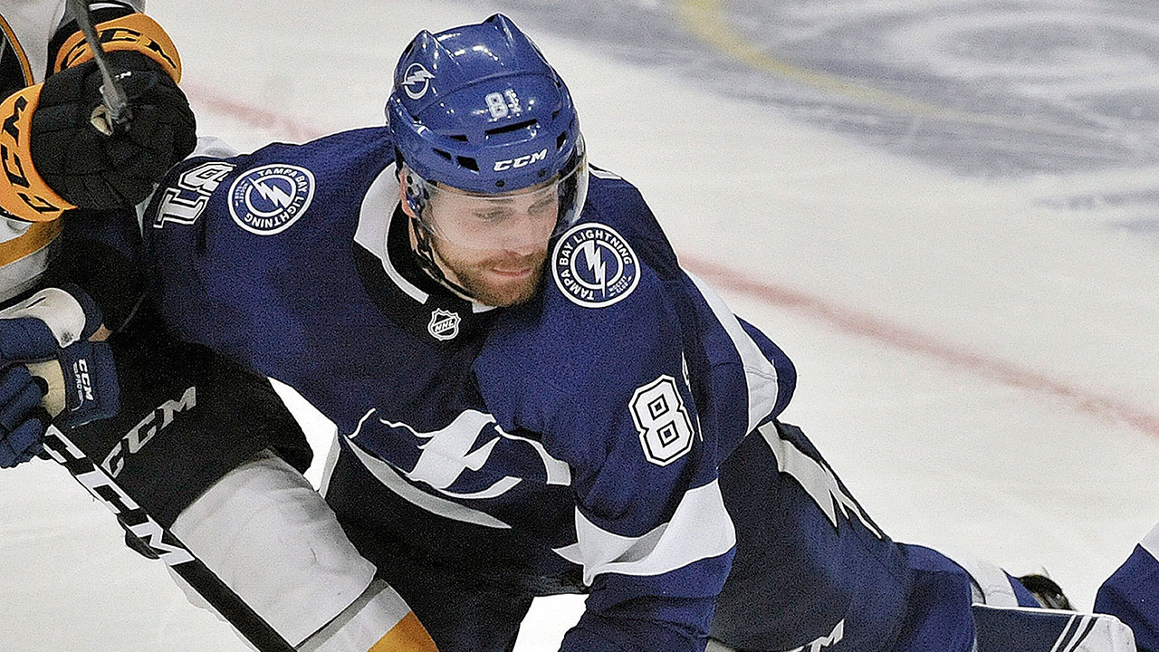 Lightning's Cernak leaves Game 1 vs. Panthers after blocking shot