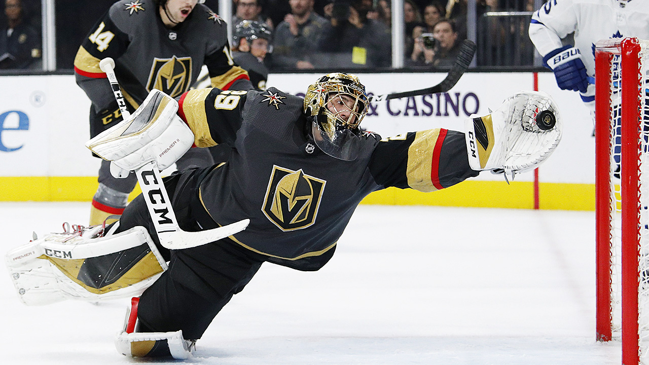Fleury's big saves in 450th win help Golden Knight