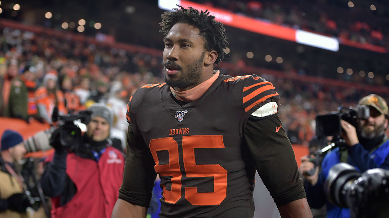 Cleveland Browns defensive end Myles Garrett. (David Richard/AP)