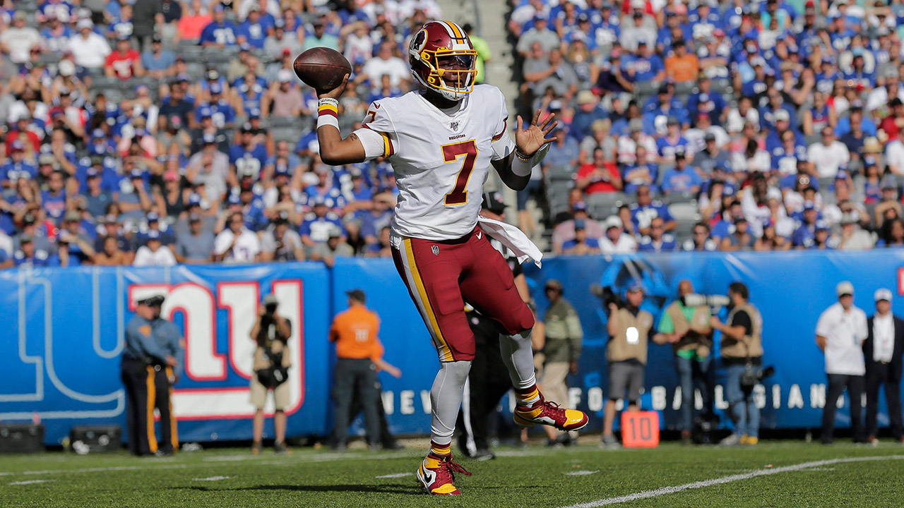 redskins-dwayne-haskins-throws-pass-against-bills