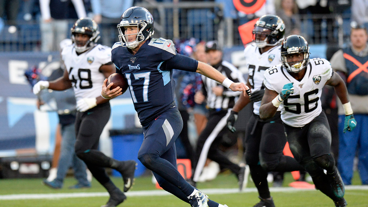 titans-ryan-tannehill-scrambles-against-jaguars