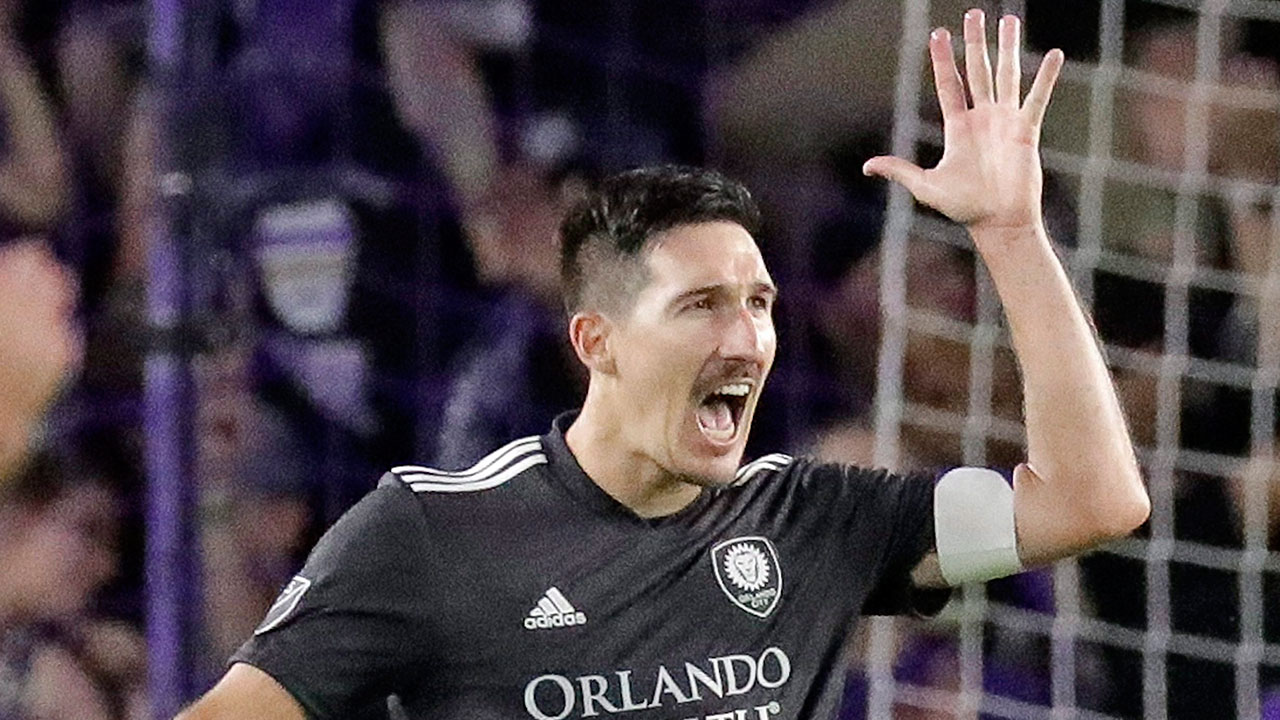 Sacha-Kljestan-LA-Galaxy