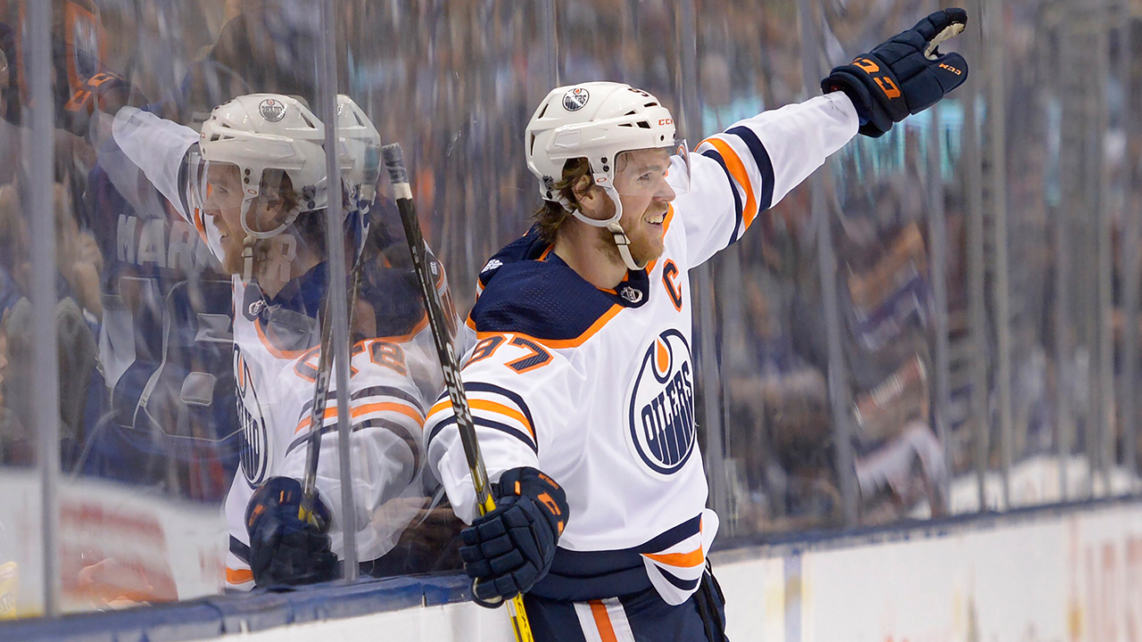 Oilers greats McDavid, Gretzky open up in ‘epic conversation’