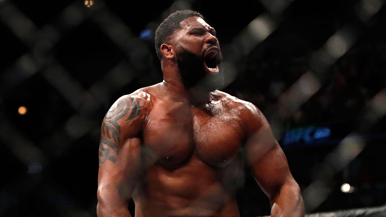 Curtis-Blaydes-celebrates-UFC-win