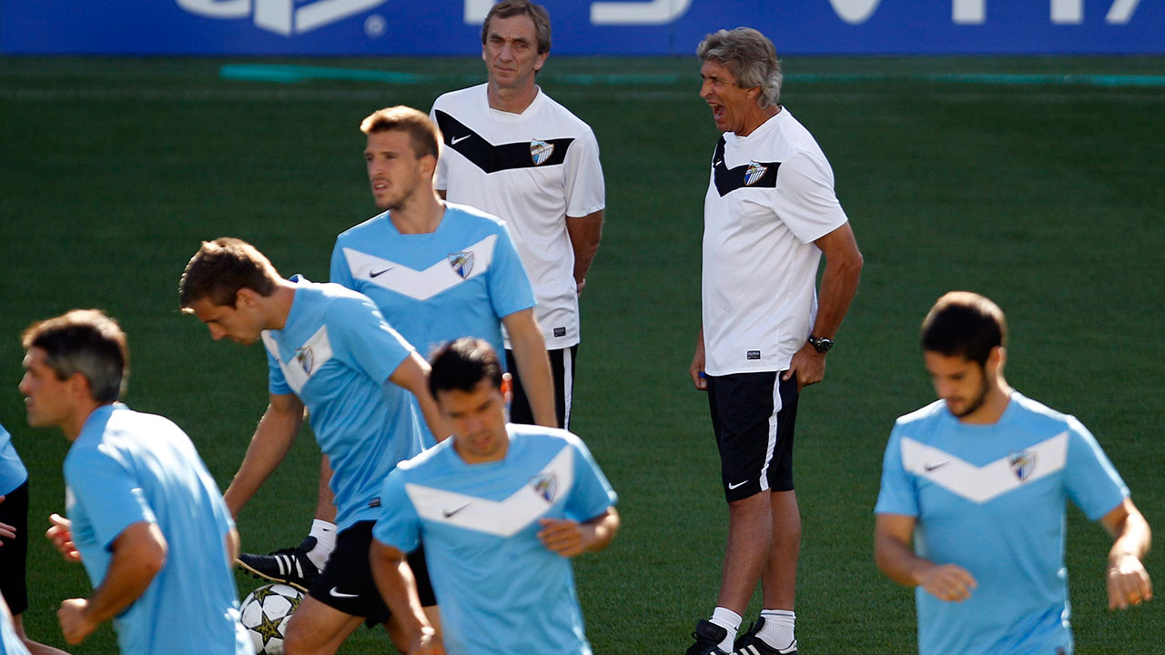 CF-Malaga-players-during-a-training-session-(Sergio-Torres/AP)