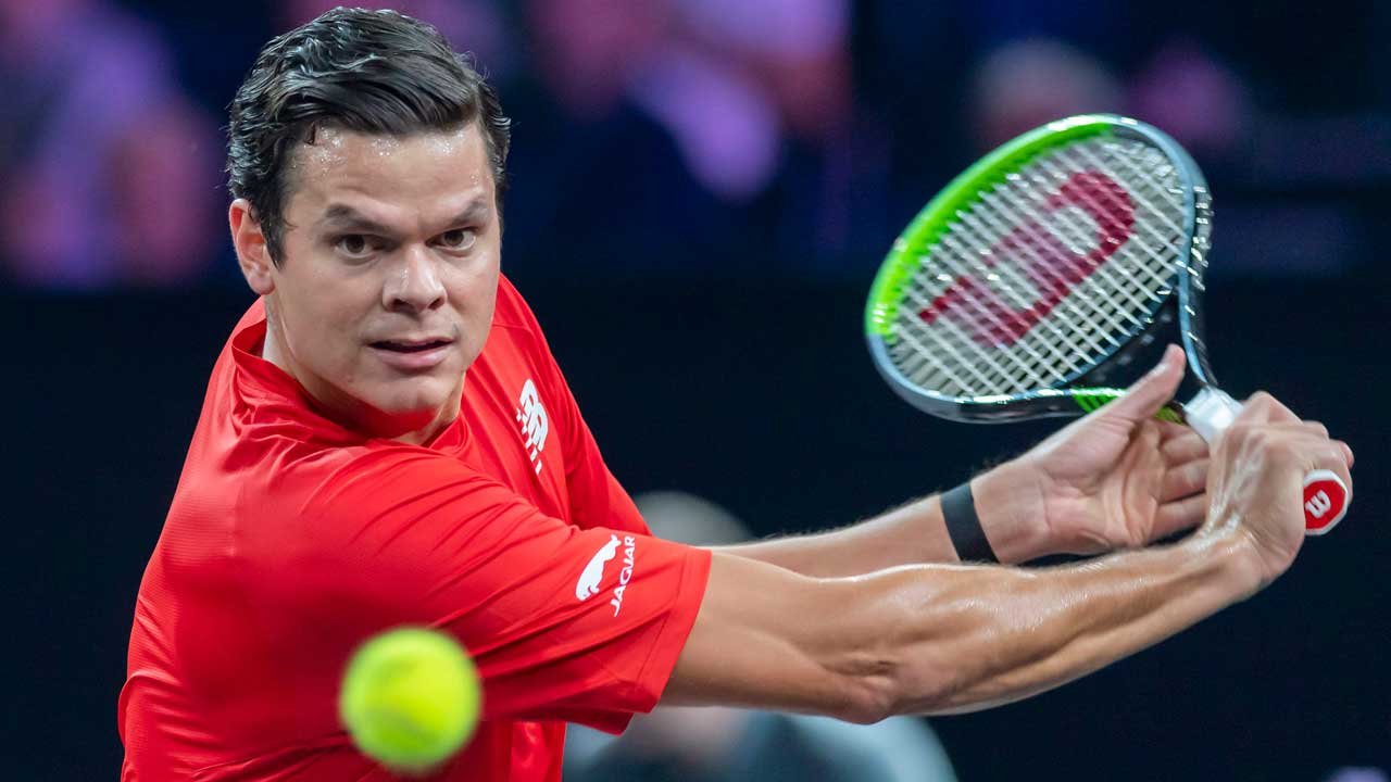 Raonic wins, Auger-Aliassime loses in first round of Australian Open