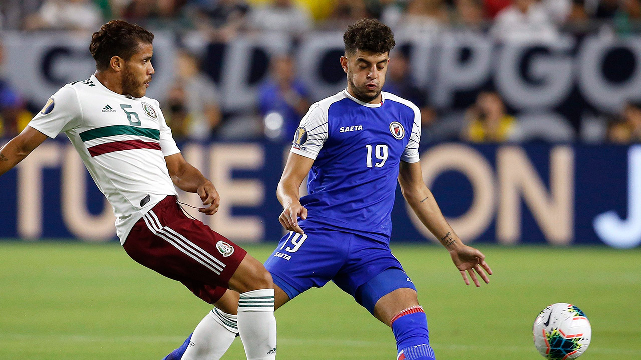 haiti-midfielder-steeven-saba-plays-against-mexico