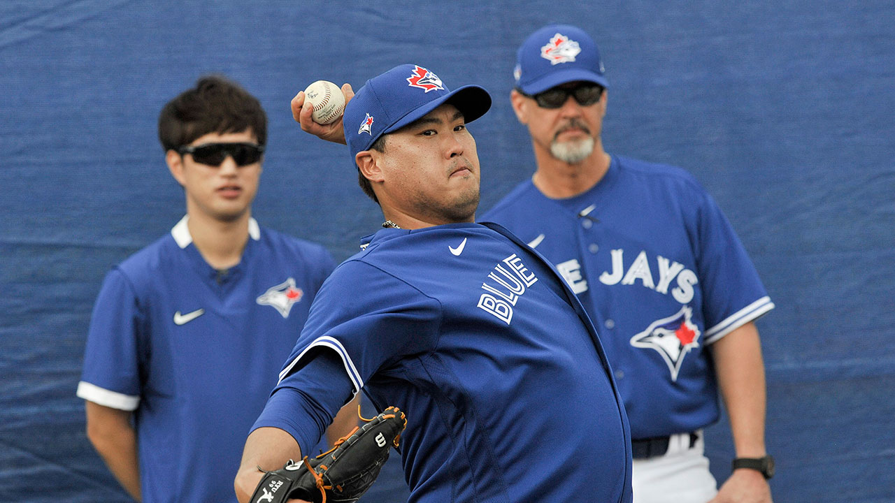 Ace left-hander Hyun-Jin Ryu signs four-year deal with Toronto