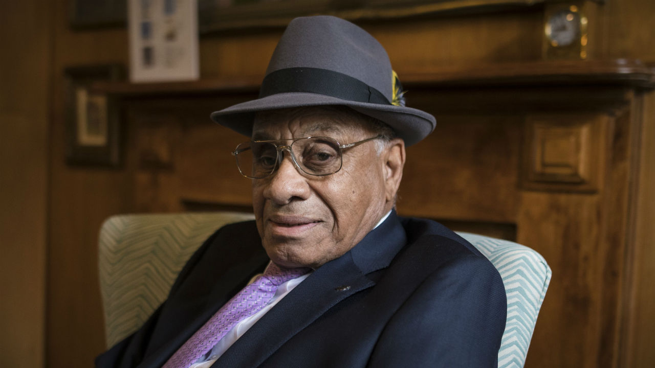 Willie O'Ree: NHL's first Black player to have his number retired by the Boston  Bruins, Hockey News