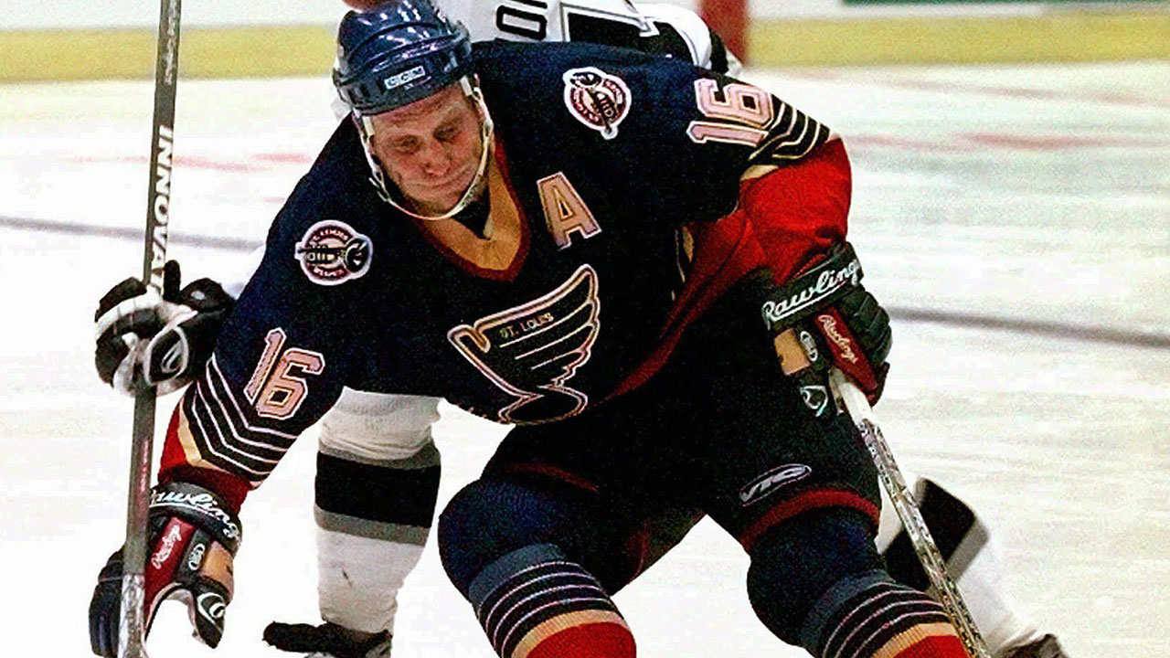 St.-Louis-Blues-legend-Brett-Hull-set-numerous-franchise-records-in-11-seasons-with-the-Blues