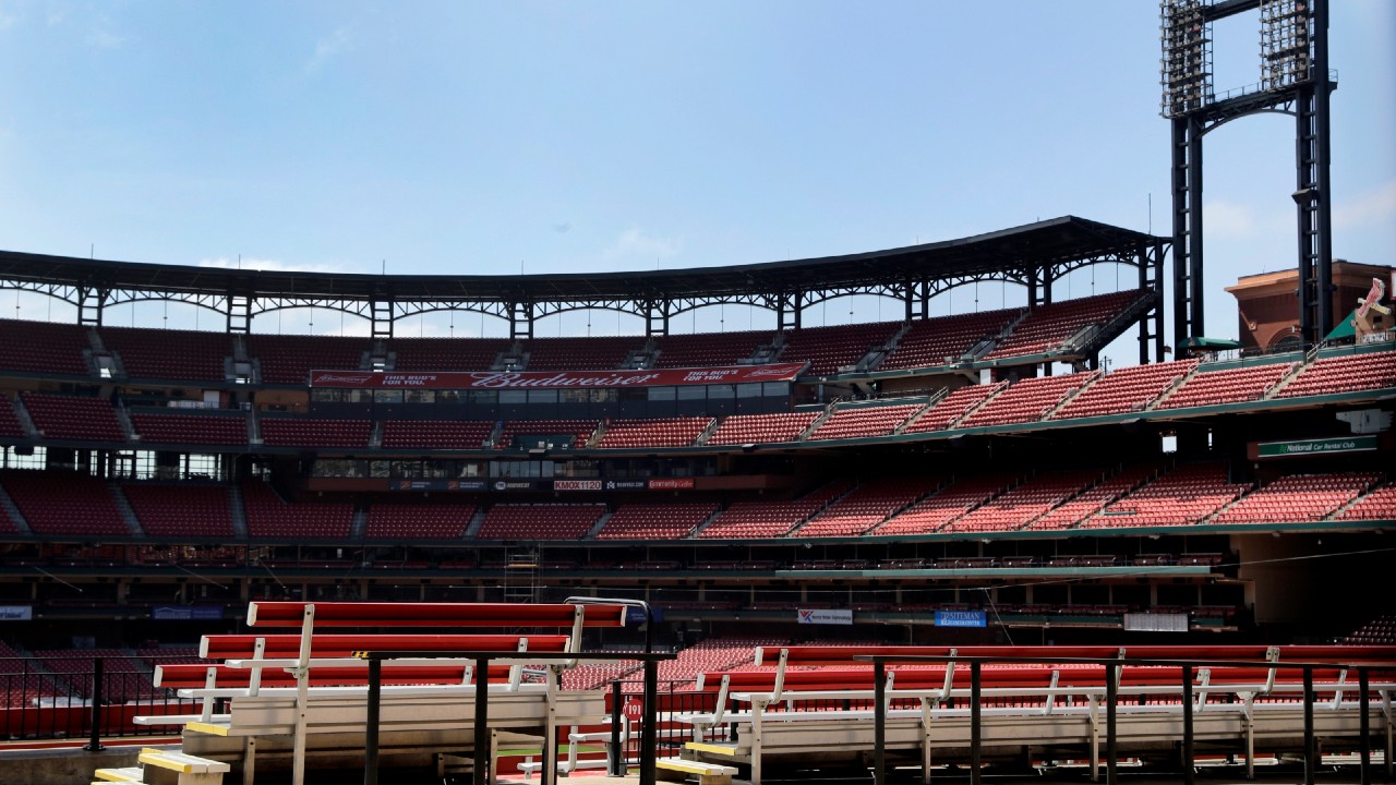 Ballparks to use crowd noise from video game during season