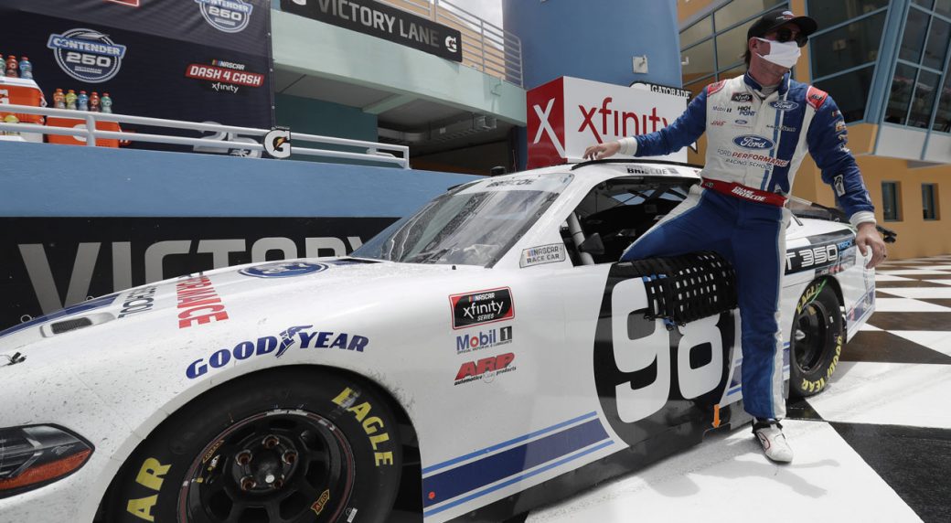 Briscoe finds a way, wins Xfinity race at Homestead