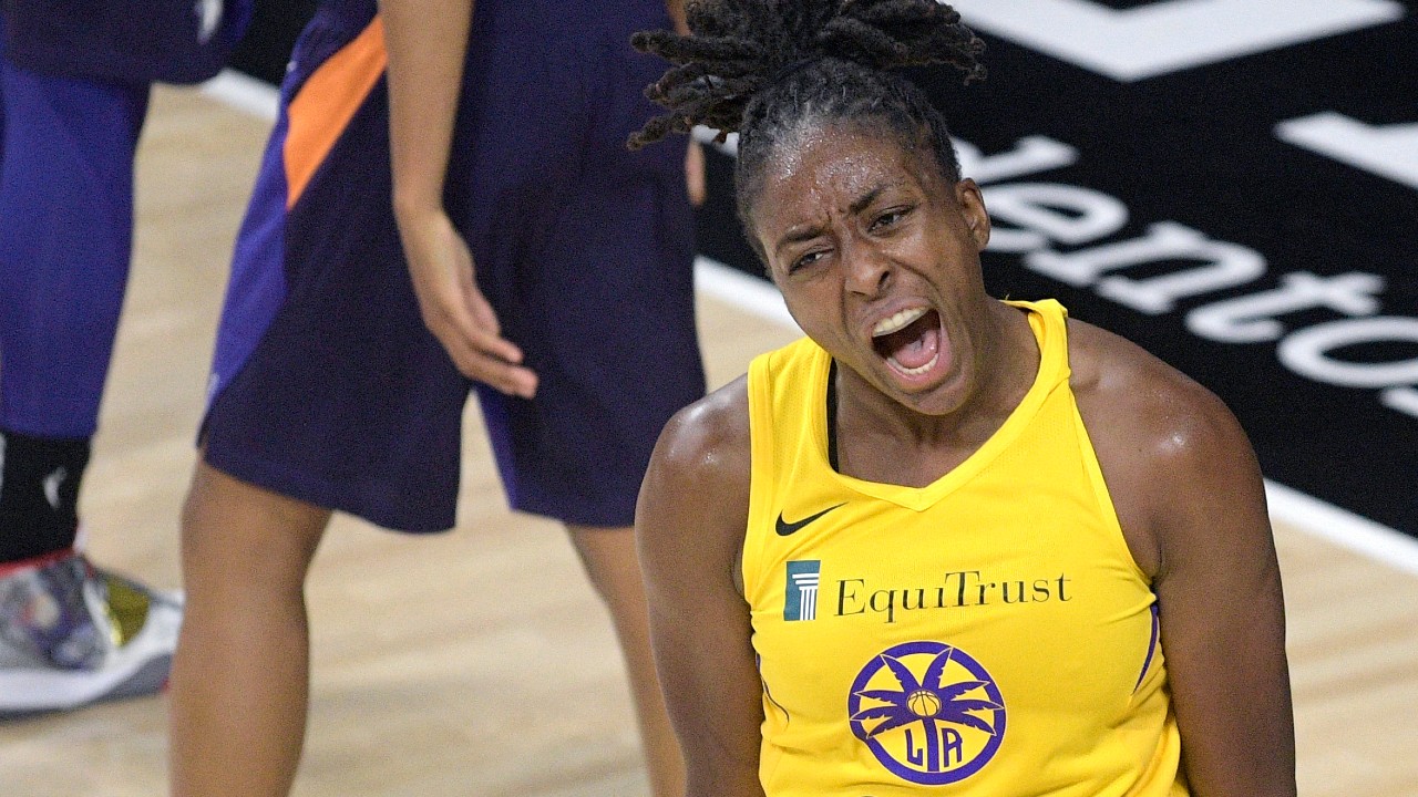 Los Angeles Sparks forward Nneka Ogwumike (30) celebrates. (Phelan M. Ebenhack / AP)