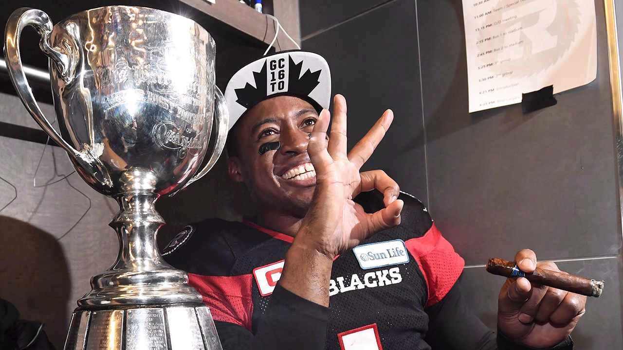 Ottawa Redblacks quarterback Henry Burris celebrates the Redblacks Grey Cup win over the Calgary Stampeders in Toronto on Sunday, November 27, 2016. (Frank Gunn/CP)