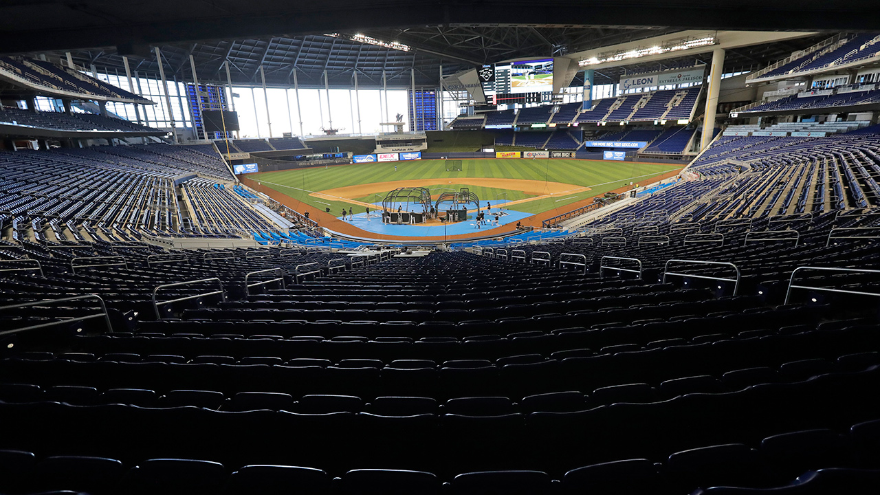 miami-marlins-batting-practice