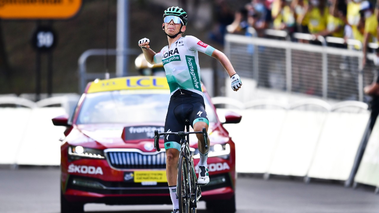 Lennard Kamna crosses the finish line to win stage 16 of the Tour de France. (Stuart Franklin/Pool via AP)