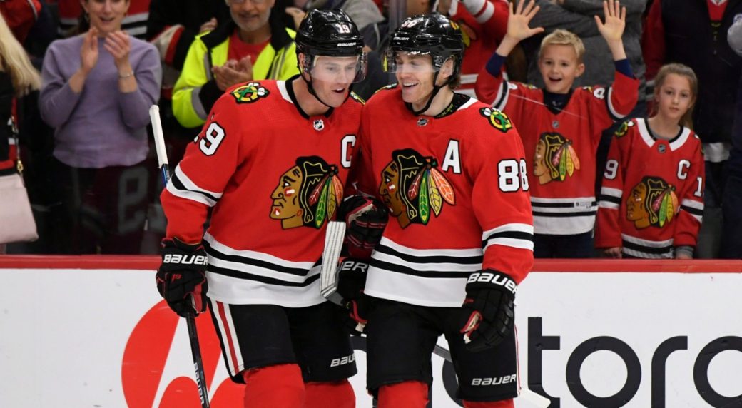 NHL playoffs: Kane's hat trick sends Blackhawks past Kings, to Cup final -  Sports Illustrated