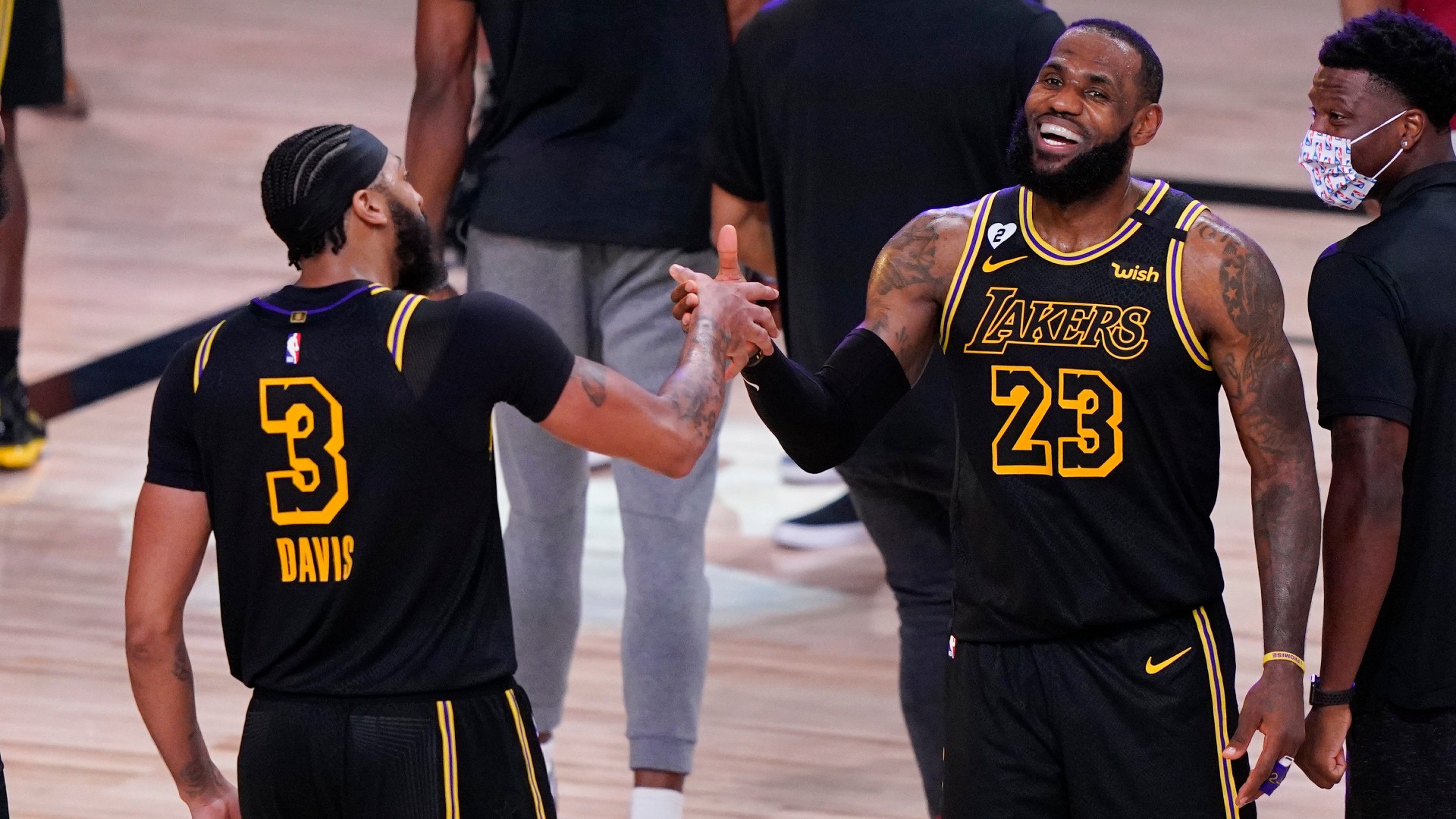 Lakers to wear Mamba jerseys in Game 5 with chance to win another title