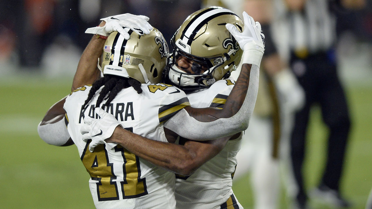 New Orleans Saints wide receiver Tre'Quan Smith celebrates his touchdown reception against the Tampa Bay Buccaneers with running back Alvin Kamara (41) during the first half of an NFL football game. (Jason Behnken/AP)