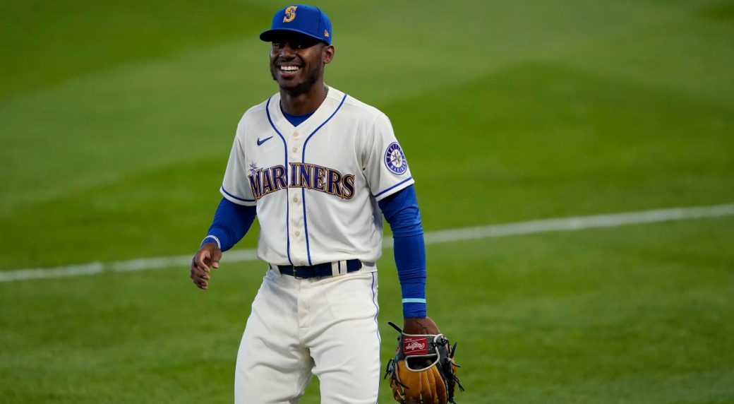 Mariners centre fielder Kyle Lewis wins AL Rookie of the Year award