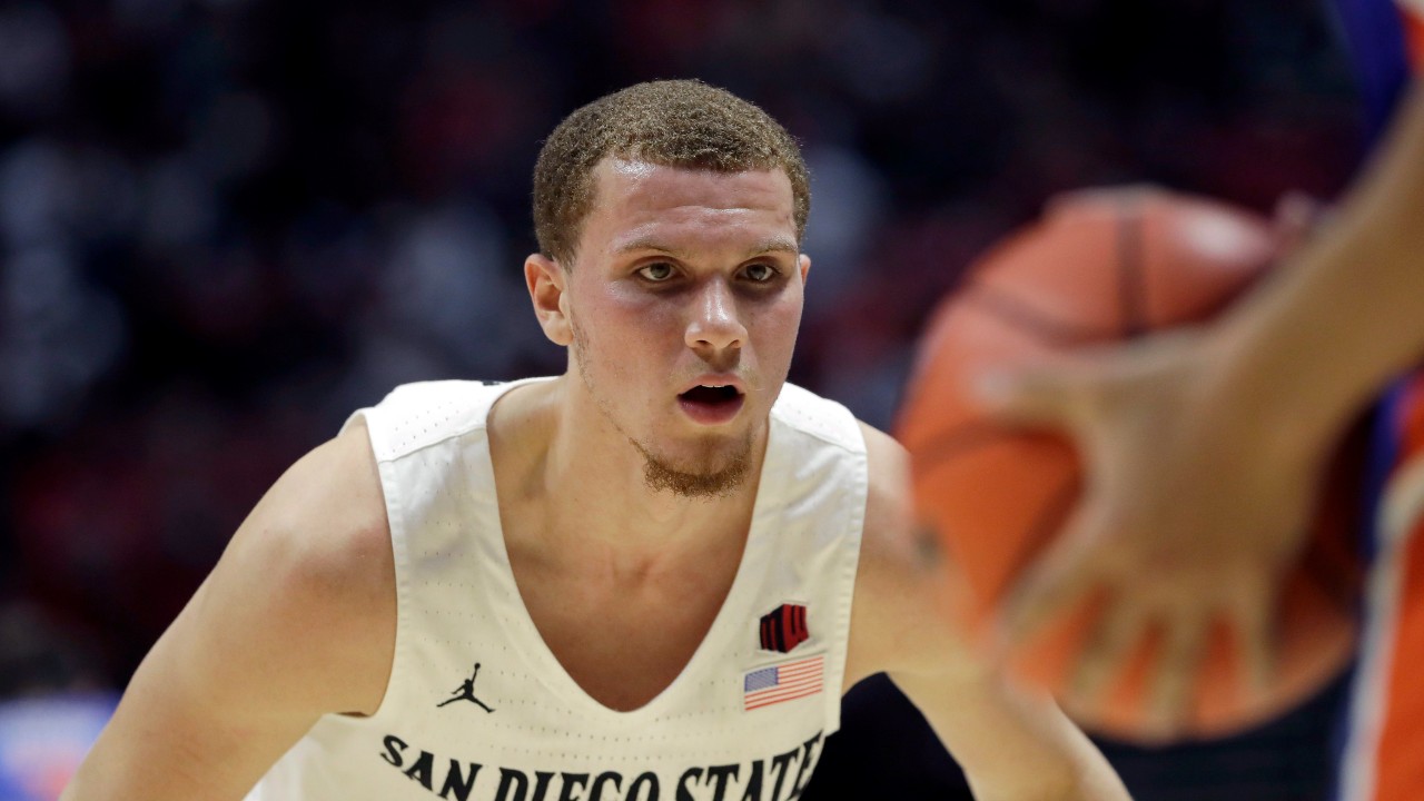 Malachi Flynn during his time with San Diego State. (Gregory Bull / AP)