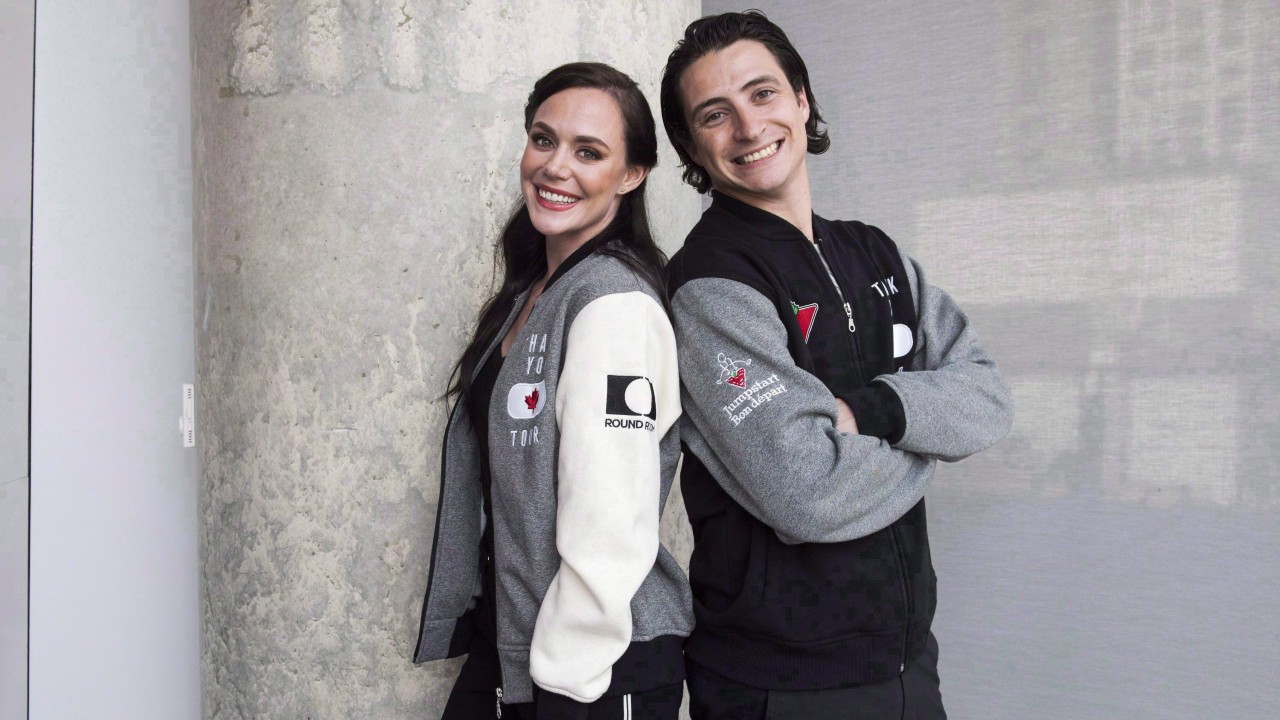 Ice dancing pair Tessa Virtue, left, and Scott Moir pose for a photo in Toronto. (Marta Iwanek/CP)