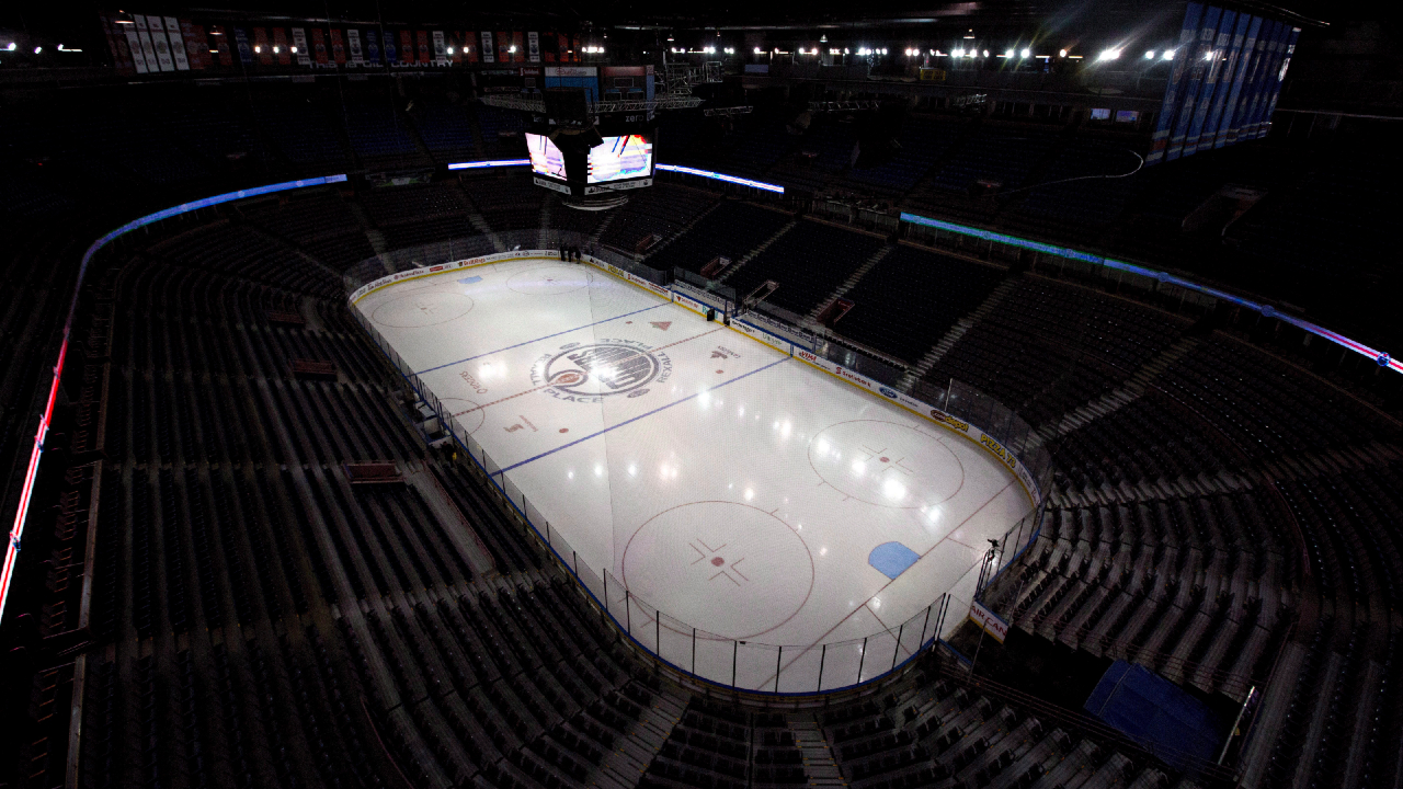 Rexall Place, home of the Edmonton Oilers, is shown in Edmonton, Alta., on Saturday, April 2, 2016. (Jason Franson/CP)