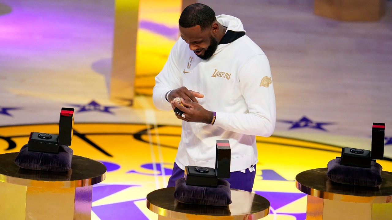 Los Angeles Lakers rings for 2019-20 championship unveiled at ceremony