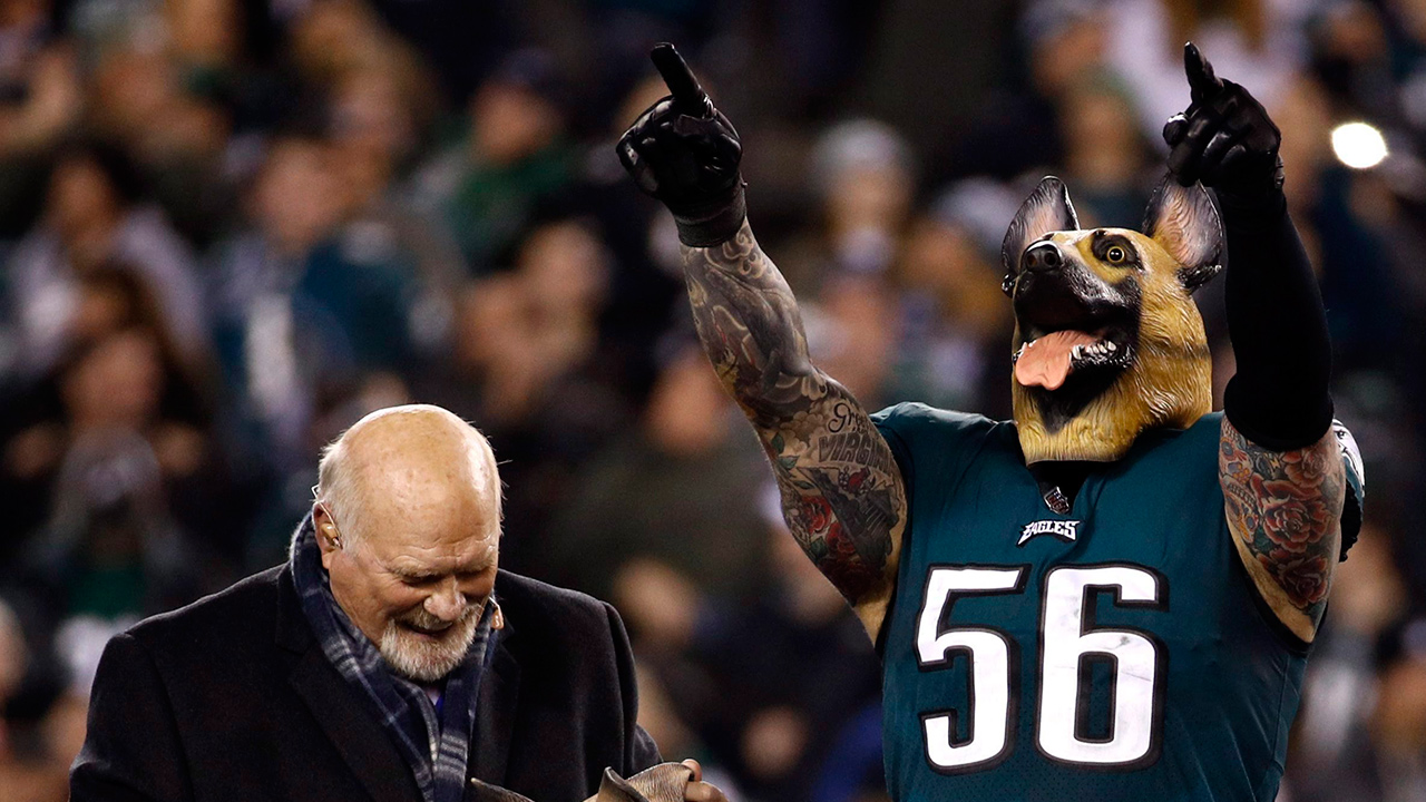 chris-long-eagles-dog-mask