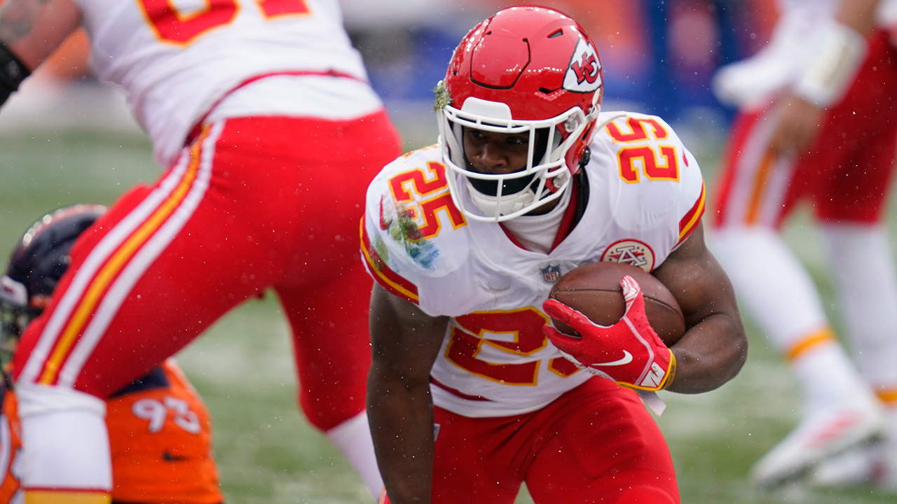 Report: Chiefs RB Edwards-Helaire placed on IR, will miss at least four  weeks