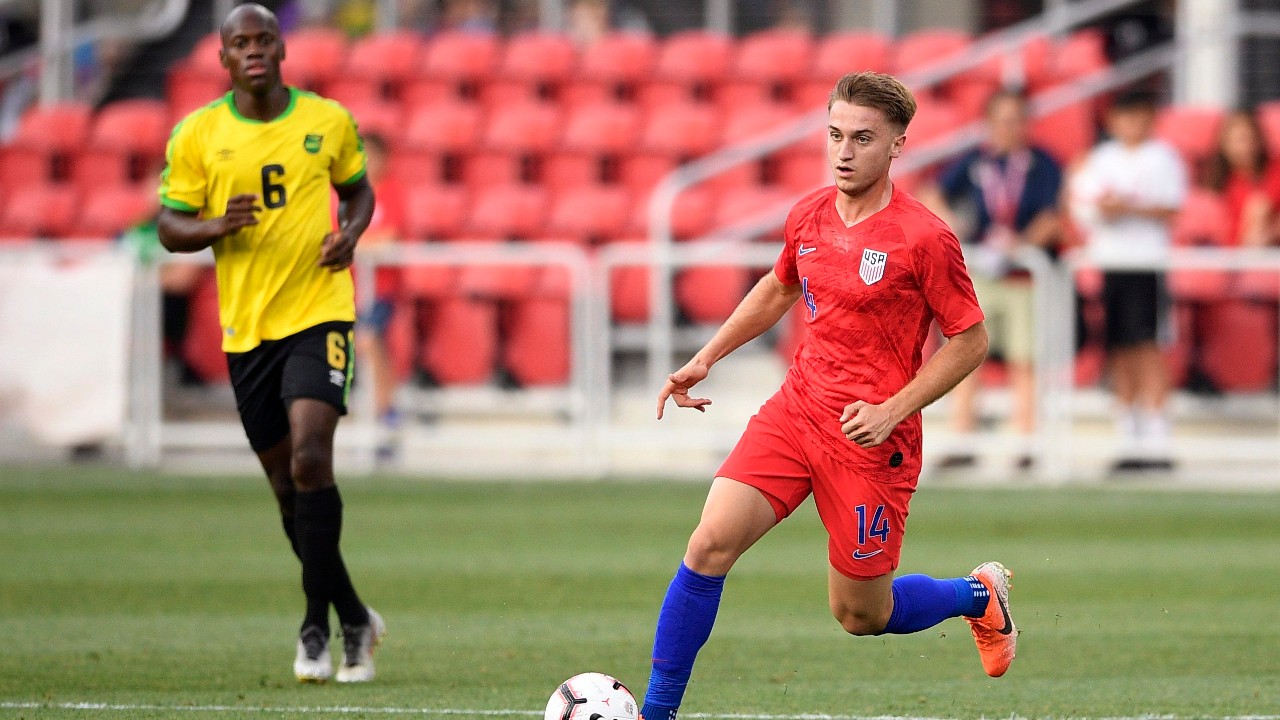 U.S. midfielder Djordje Mihailovic (14) dribbles the ball. (AP Photo/Nick Wass)