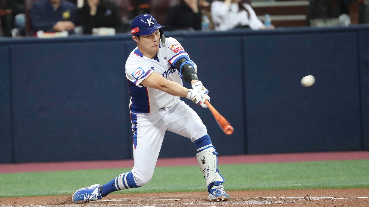 South Korea's Kim Ha-Seong hits an RBI double off Cuba's pitcher Yariel Rodriguez during the second inning of the Group C of the WBSC Premier12 2019 world baseball tournament against Canada at Gocheok Sky Dome in Seoul, South Korea, Friday, Nov. 8, 2019. (Ahn Young-joon/AP)