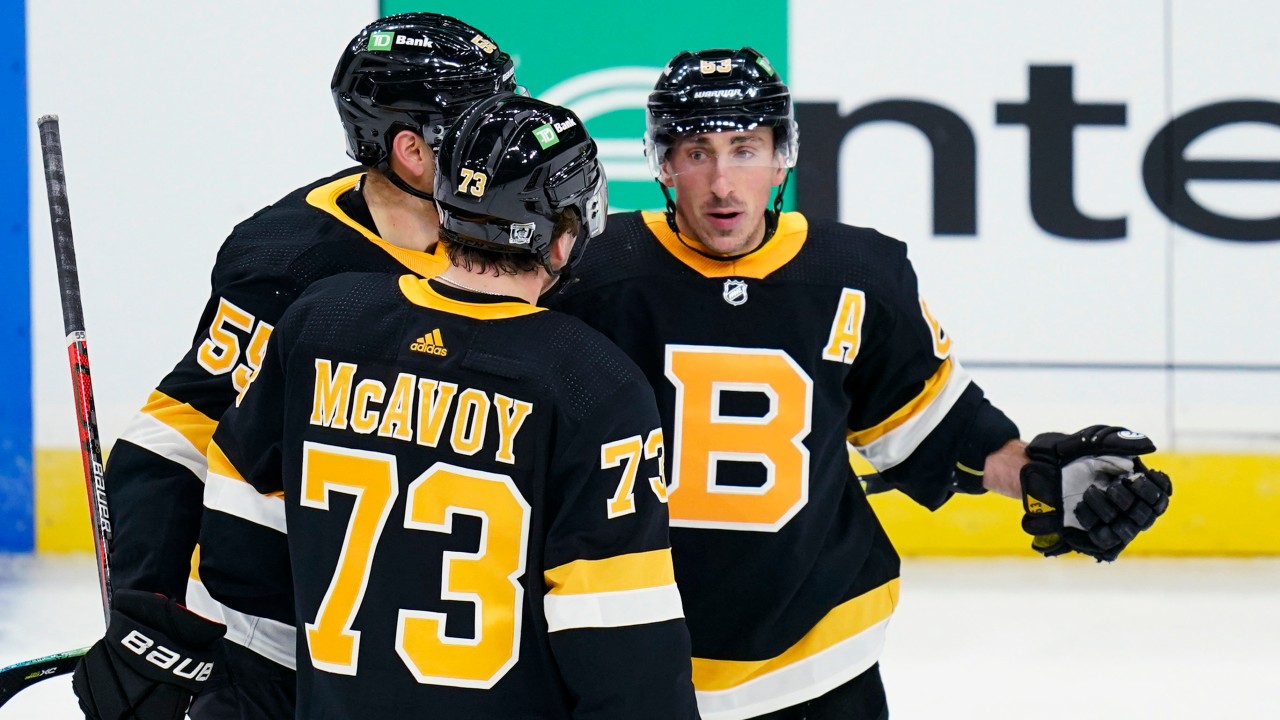 Brad Marchand scores game-winner as Bruins defeat Rangers in OT