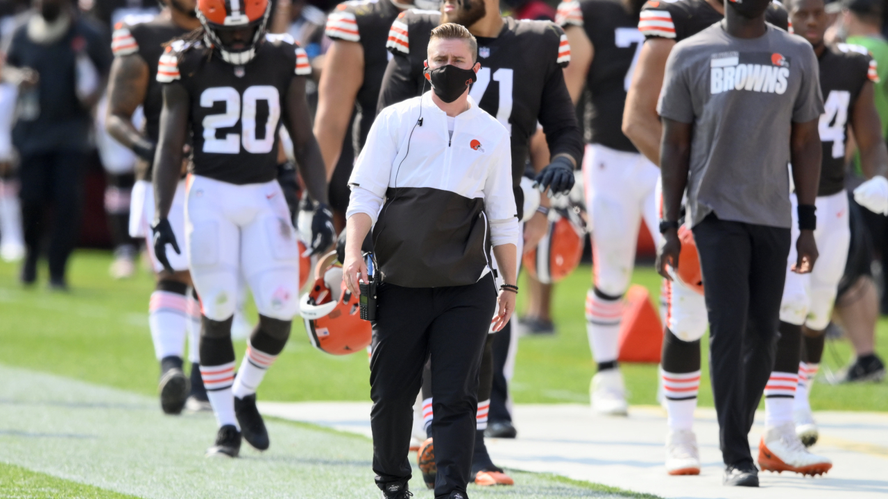 Cleveland Browns chief of staff Callie Brownson, centre, watches during the first half of an NFL game against the Washington Football Team, Sunday, Sept. 27, 2020. (David Richard/AP)