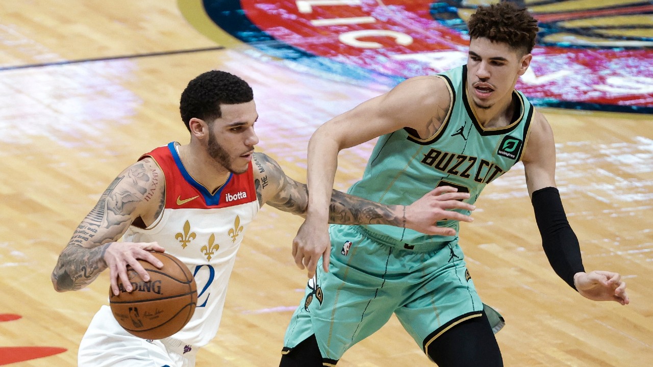 LaMelo Ball an assist shy of historic triple-double as Hornets down Lonzo  Ball, Pelicans - ESPN