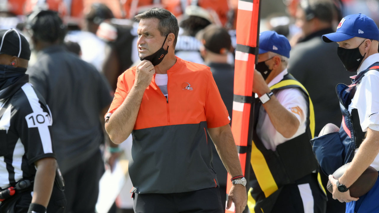 Cleveland Browns special teams coordinator Mike Priefer stands on the sideline during an NFL football game. (David Richard/AP)