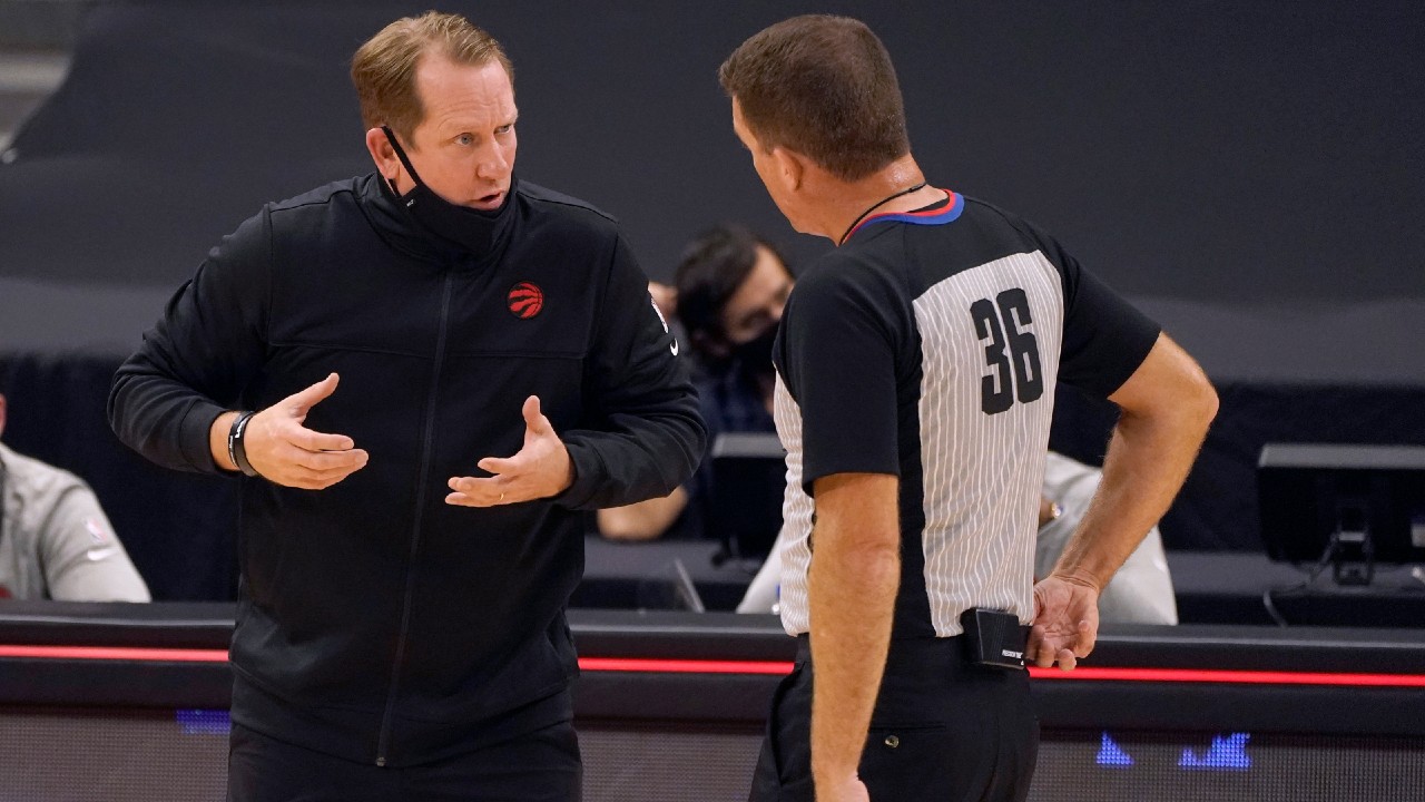 Toronto Raptors head coach Nick Nurse talks to referee Brent Barnaky (36). (Chris O'Meara/AP)