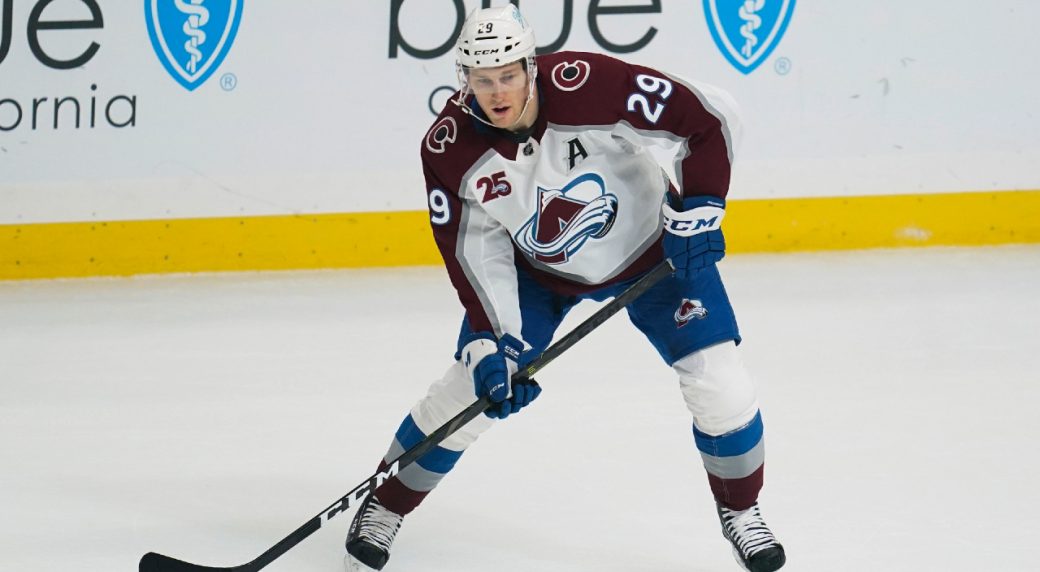 Avalanche's MacKinnon knocked out of game vs. Sharks after high hit
