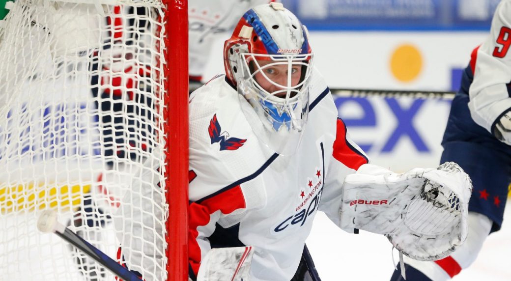 Vanecek makes 28 saves in NHL debut, Capitals sweep Sabres