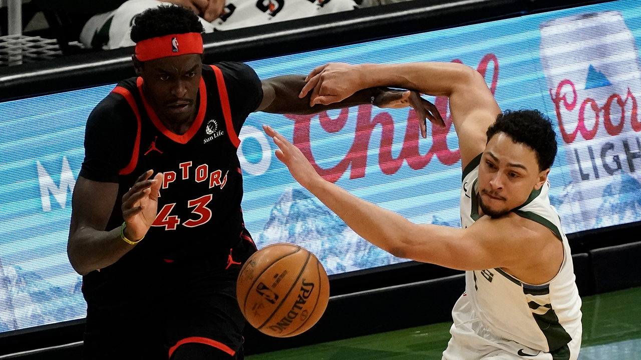 Raptors hand Bucks fourth straight loss despite losing Lowry to injury ...